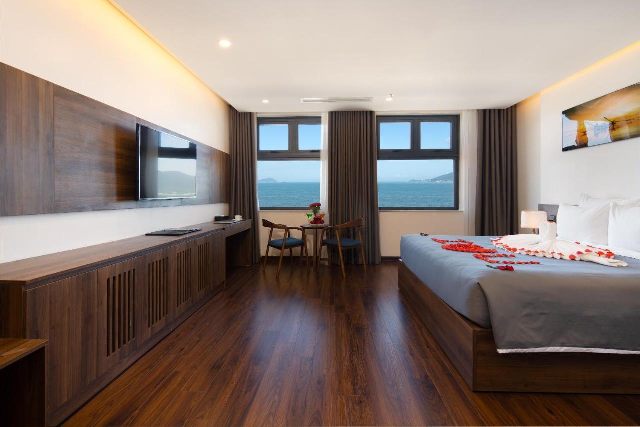 Avenis Hotel Da Nang Exterior foto