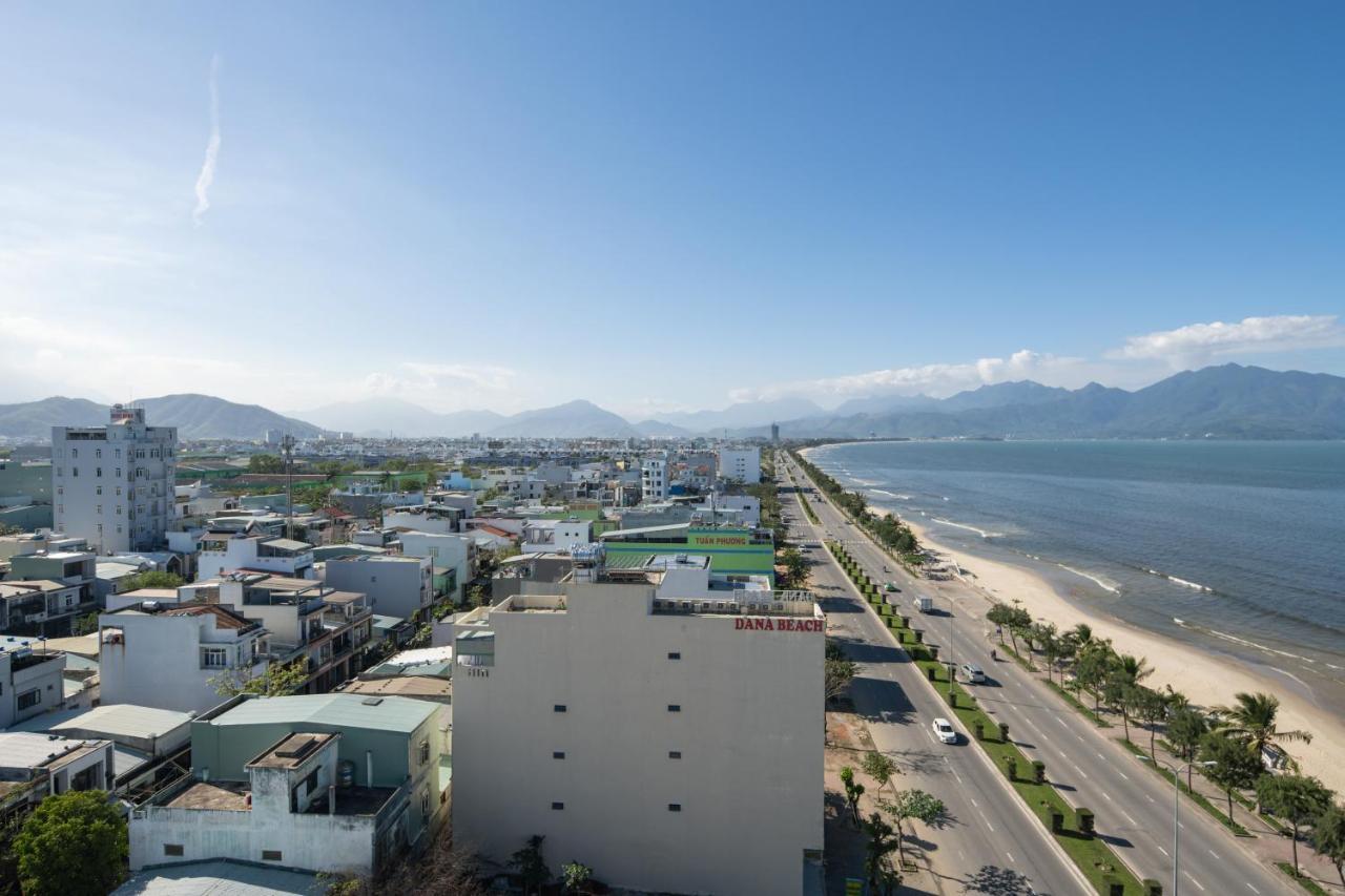 Avenis Hotel Da Nang Exterior foto
